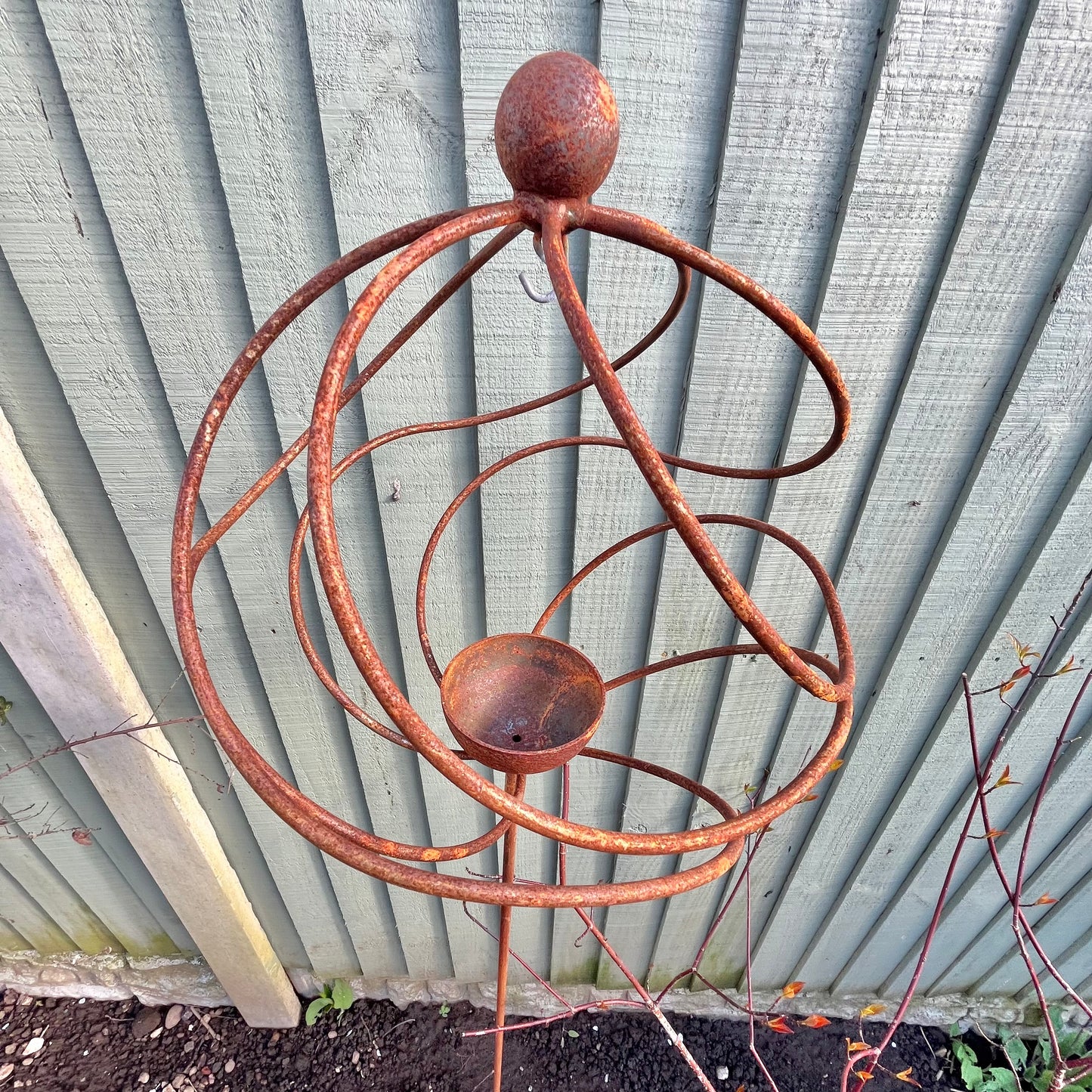 Tangle Ball Bird Feeder Stake from Fig and Rose