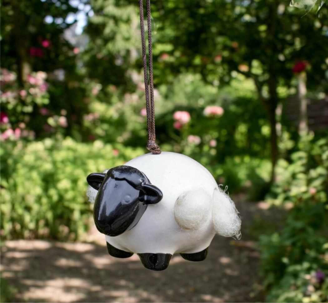 Bird Nesting Wool Holder - Ceramic Sheep