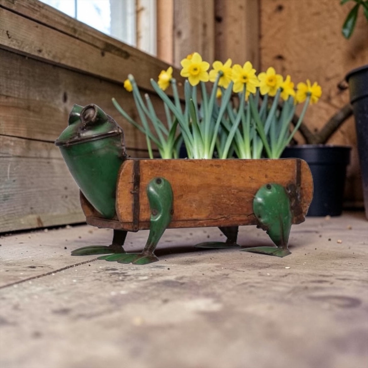 Reclaimed Brick Frog Planter