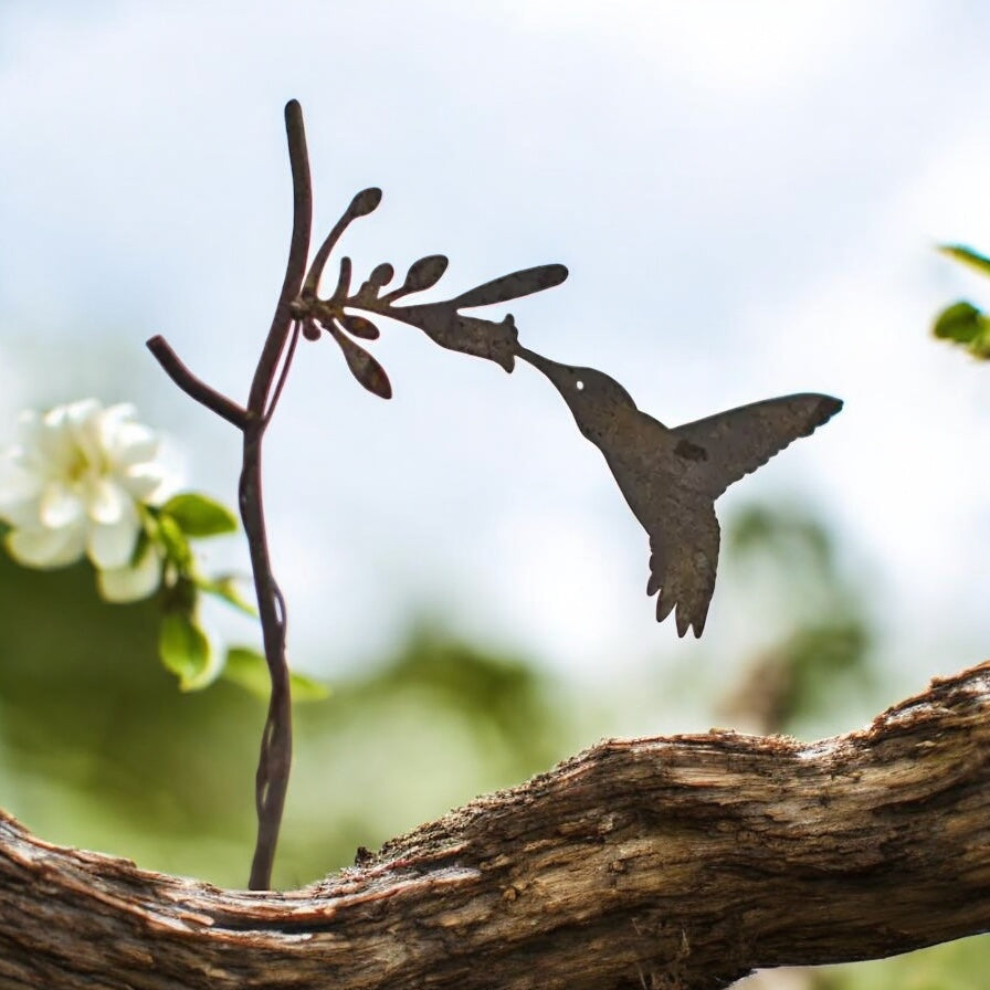 Rusty Hummingbird Stake