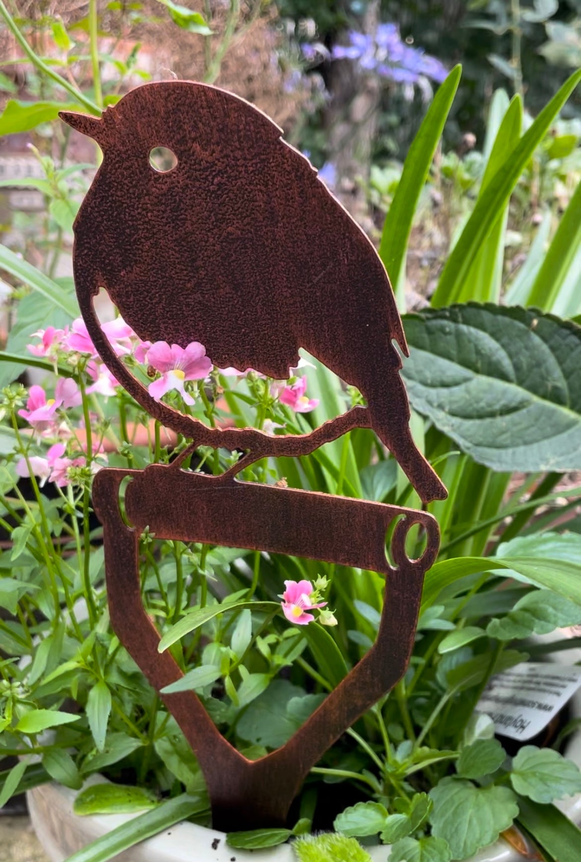 Robin on a Spade Stake from Fig and Rose