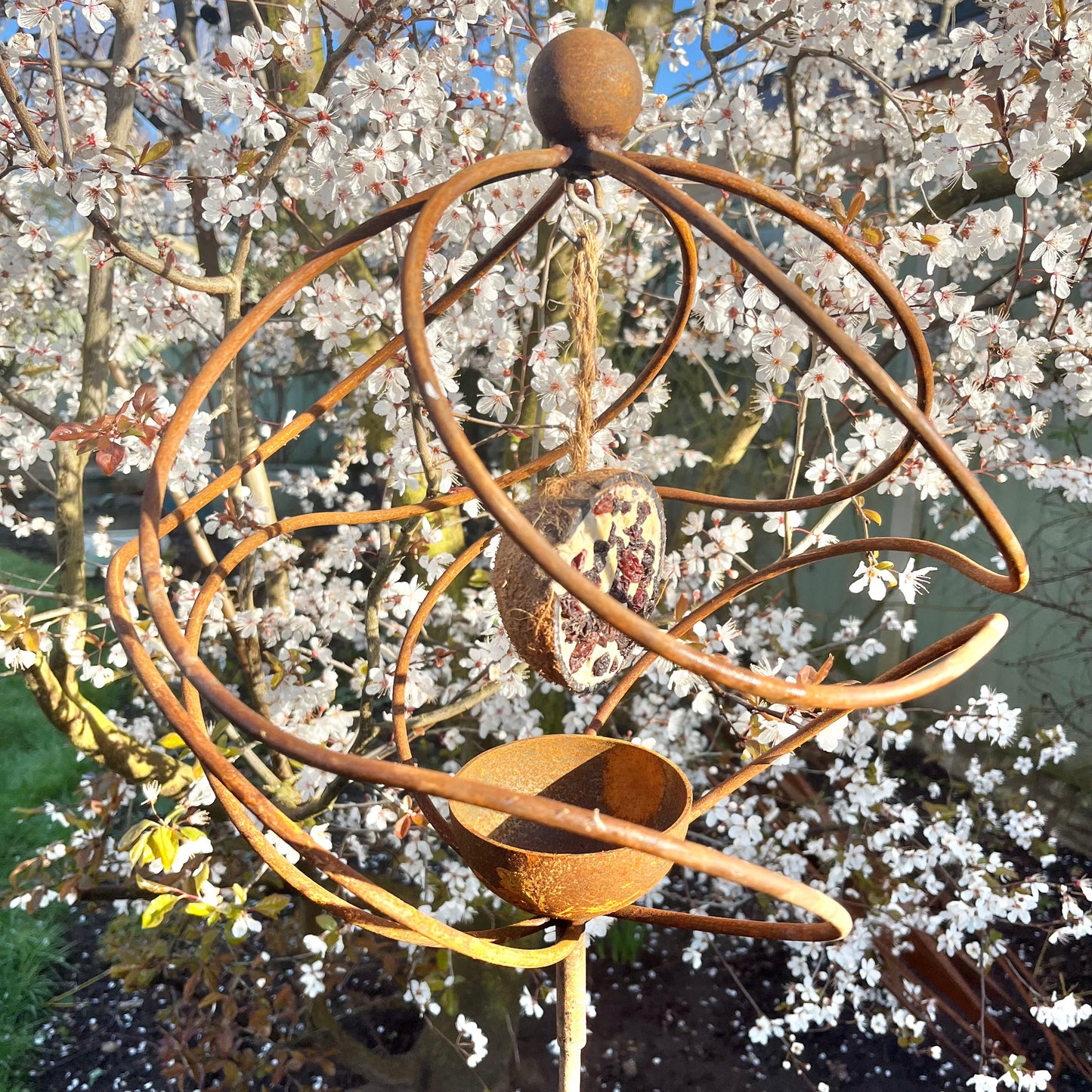 Tangle Ball Bird Feeder Stake from Fig and Rose