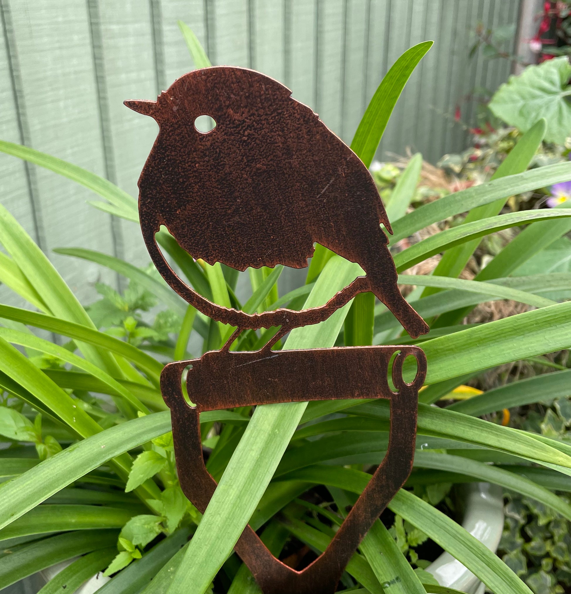 Robin on a Spade Stake from Fig and Rose