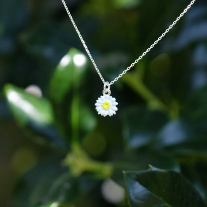 A Daisy Necklace available to buy from Fig and Rose Home.