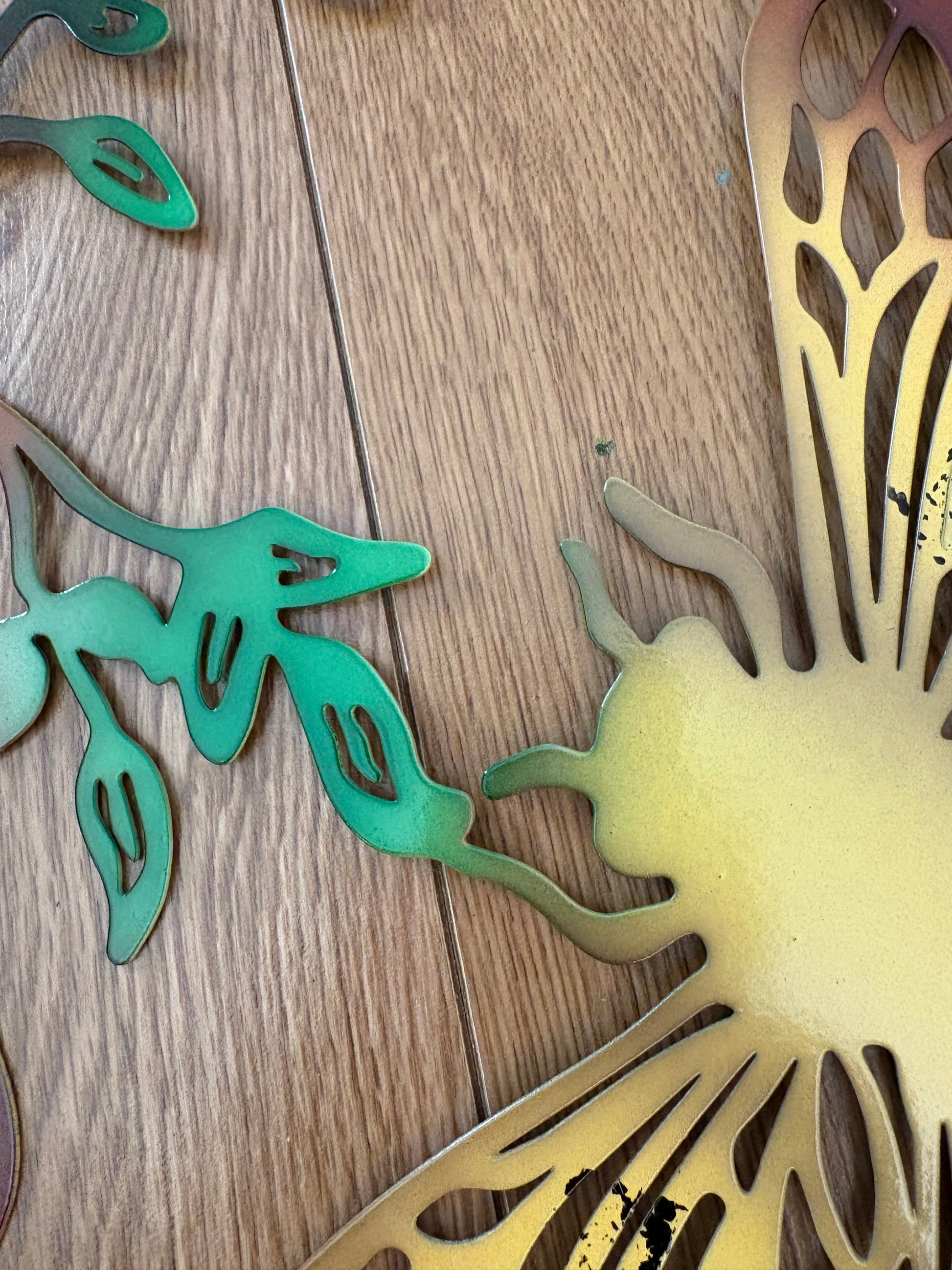 Bee Hive Garden Plaque from Fig and Rose