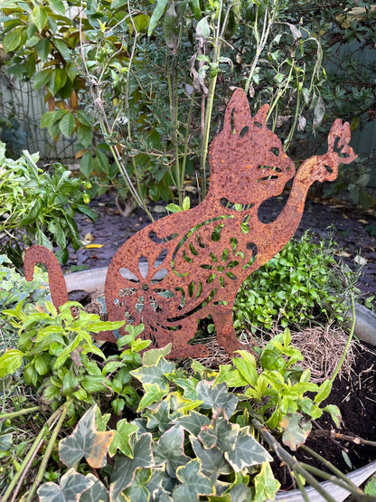 Cat with Butterfly Rusty Garden Stake from Fig and Rose