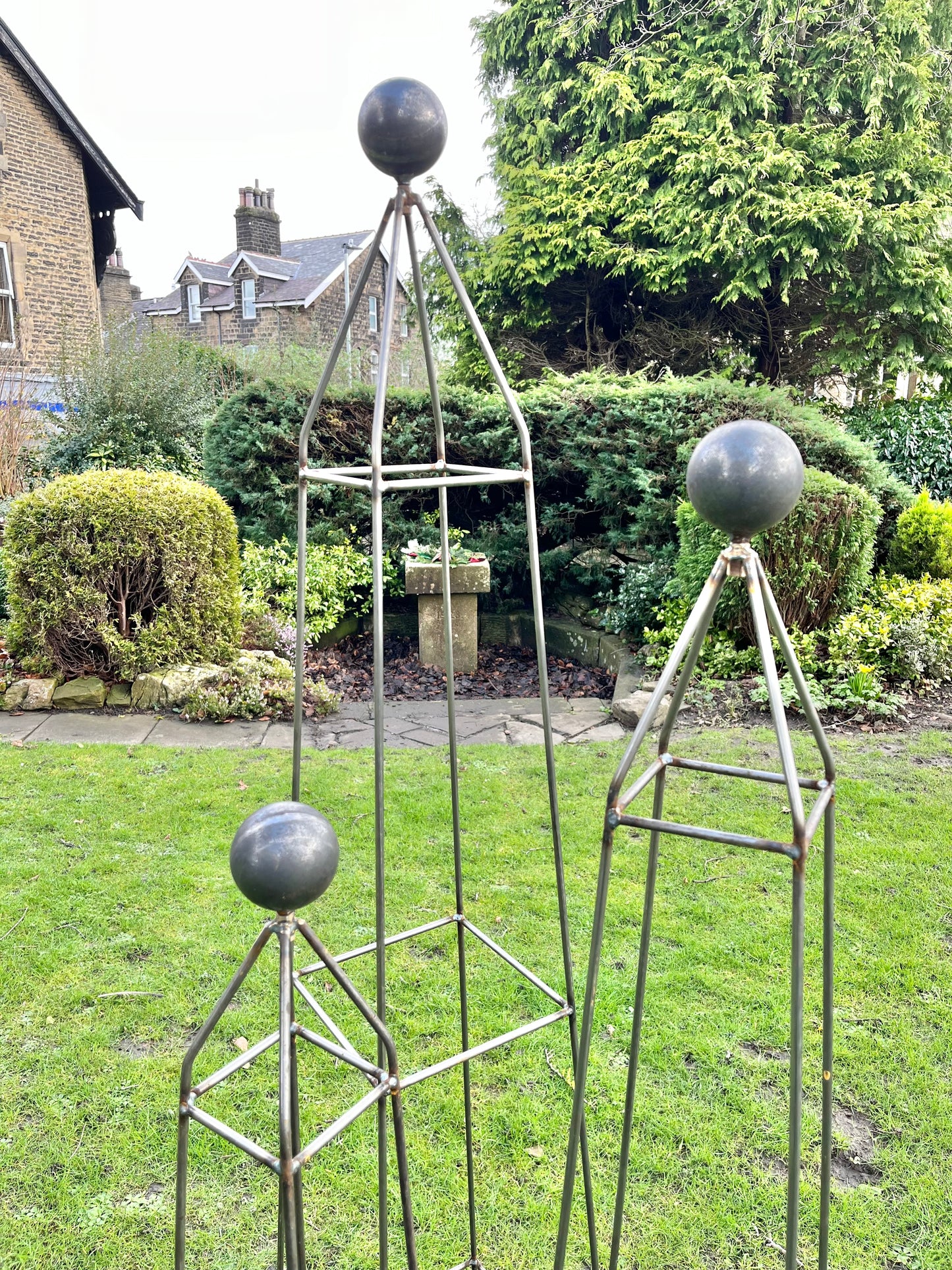 Obelisk with Ball Finial Plant Support 8mm Steel