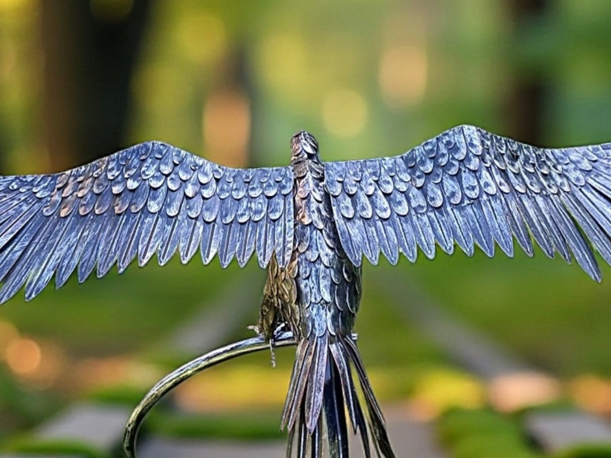 Metal Eagle Garden Sculpture from Fig and Rose