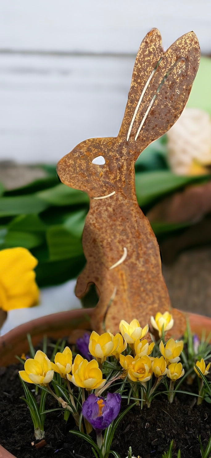 Rusty Rabbit Garden Ornament from Fig and Rose