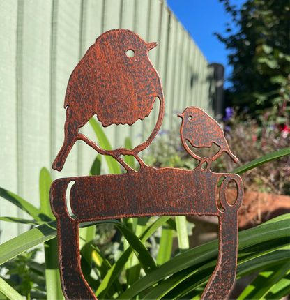 Robin on a spade from Fig and Rose